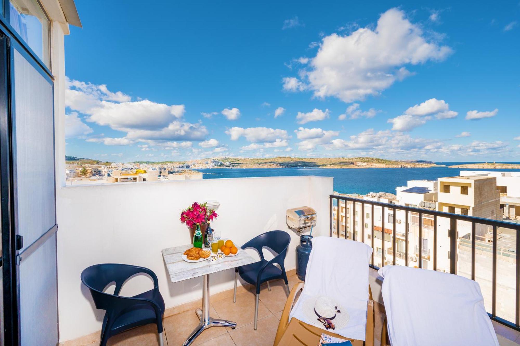 Penthouse With Seaview Terrace Leilighet San Pawl il-Baħar Eksteriør bilde